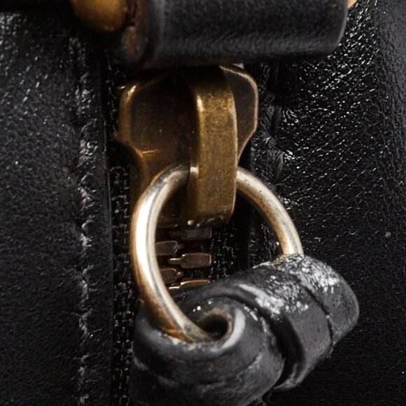 Gucci Black Quilted Leather Marmont Small Camera Bag - Picture 8 of 11